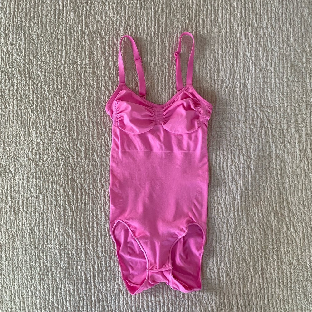 NWOT SKIMS Neon Orchid Sculpting Bodysuit